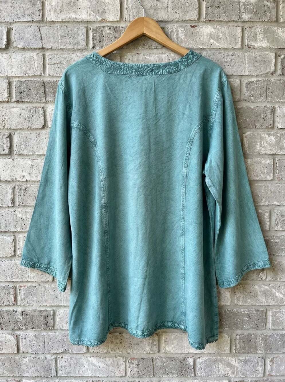 Parsley & Sage Teal Floral Embroidered Rayon Tunic Top Size XL - Picture 3 of 5